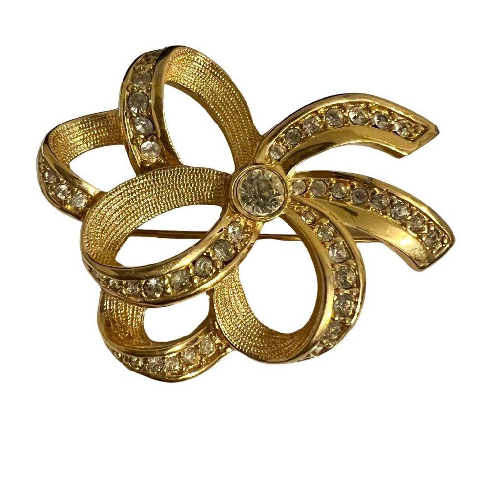 VTG Signed Swarovski Crystal Gold Tone Brooch Pin Bow Ribbon